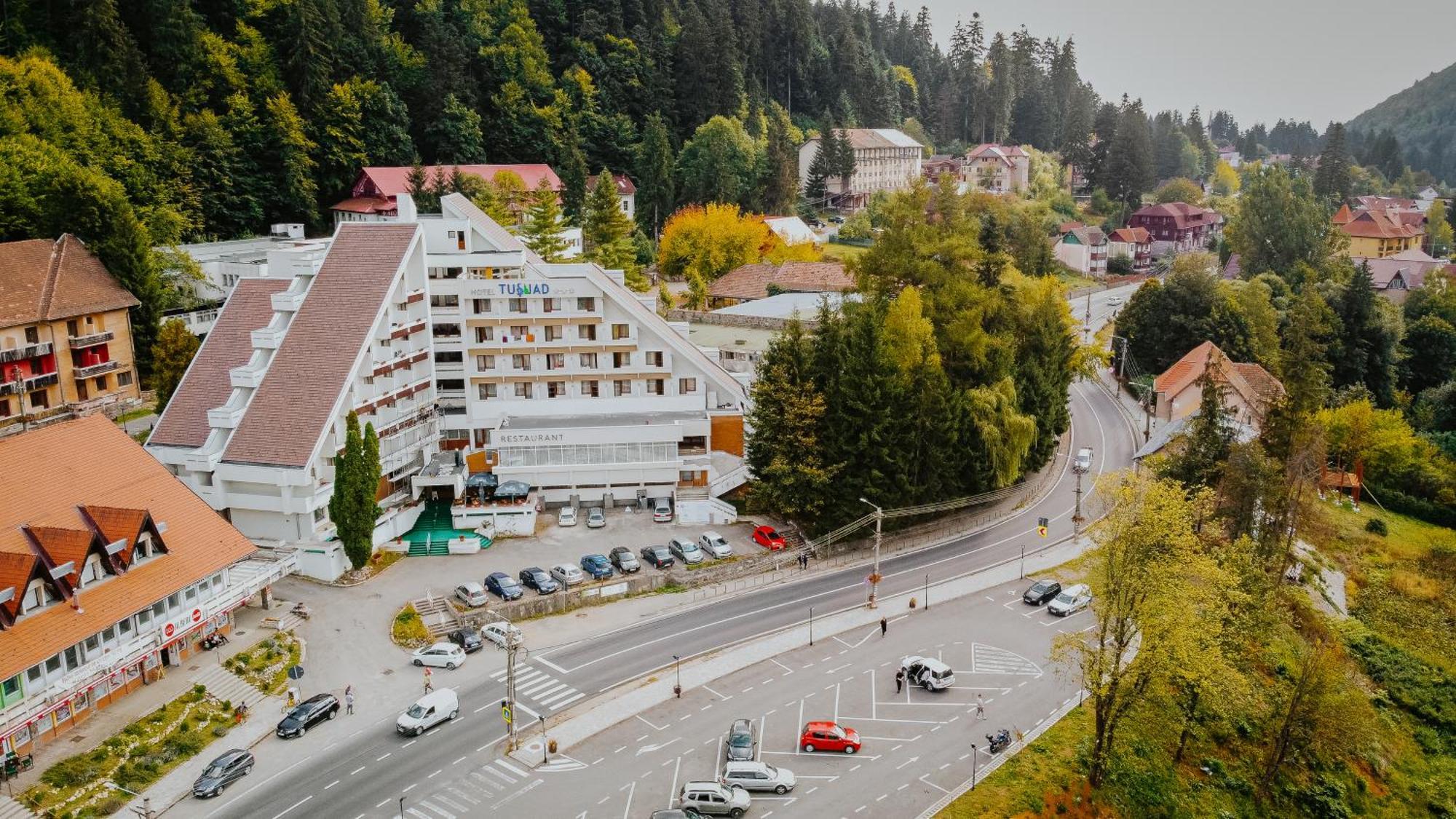 Hotel Tusnad بايلي توشناد المظهر الخارجي الصورة