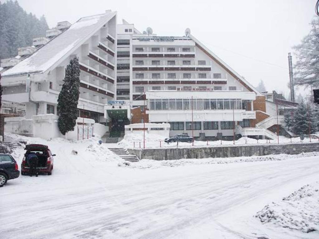 Hotel Tusnad بايلي توشناد المظهر الخارجي الصورة