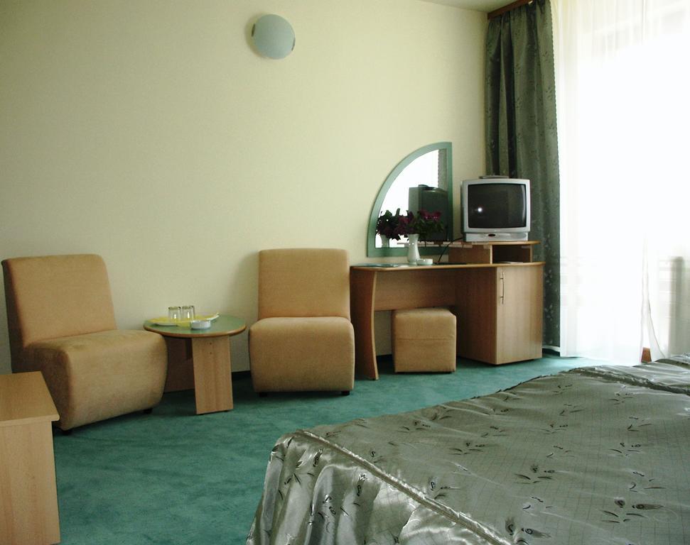 Hotel Tusnad بايلي توشناد المظهر الخارجي الصورة